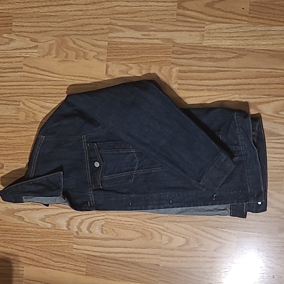 XL Jean jacket - Picture 4 of 8